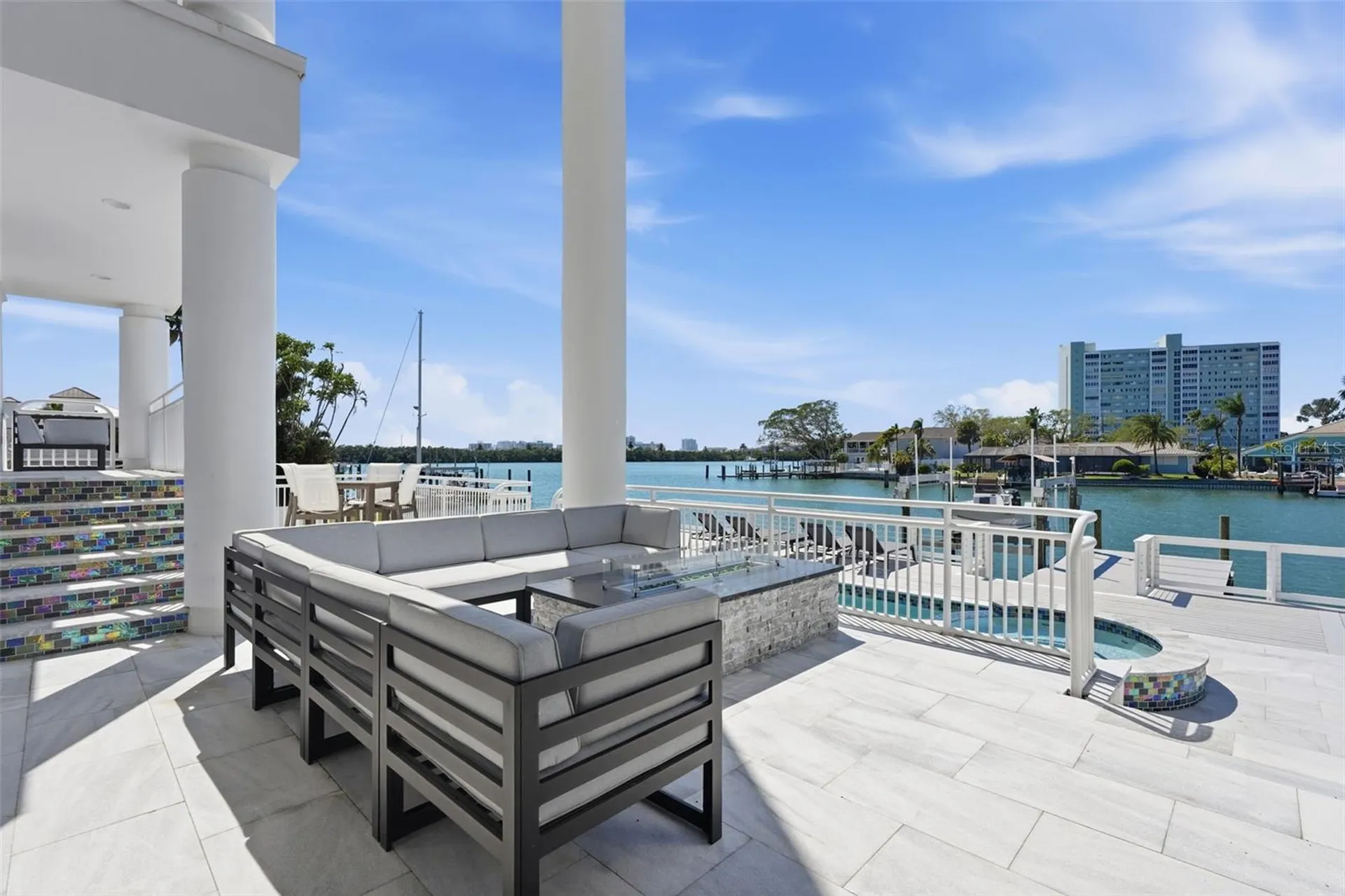 42 Midway Island Clearwater FL 33767