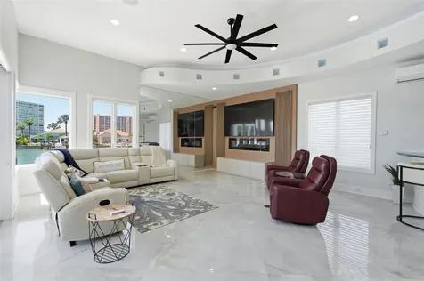 42 Midway Island Clearwater FL 33767