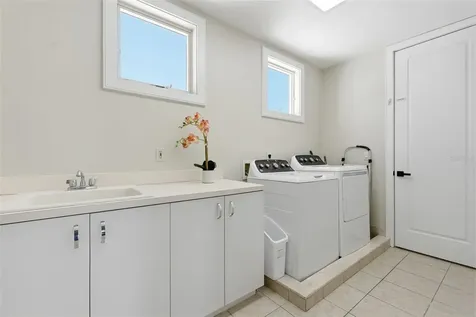 42 Midway Island Clearwater FL 33767