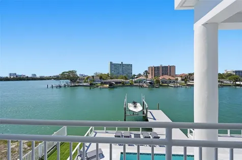 42 Midway Island Clearwater FL 33767