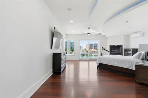 42 Midway Island Clearwater FL 33767