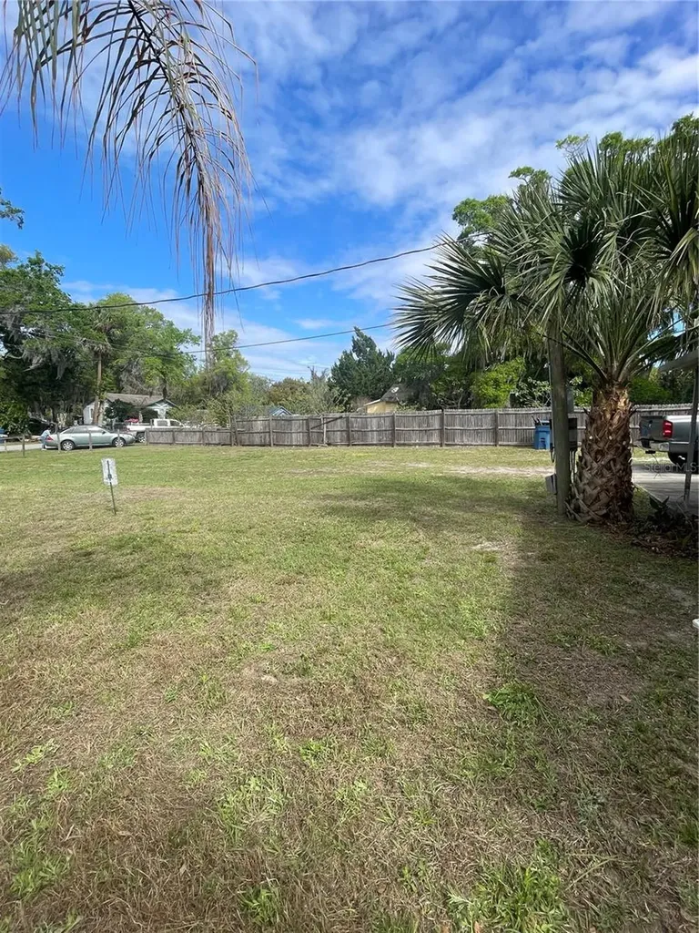 5075 Central Avenue De Leon Springs FL 32130
