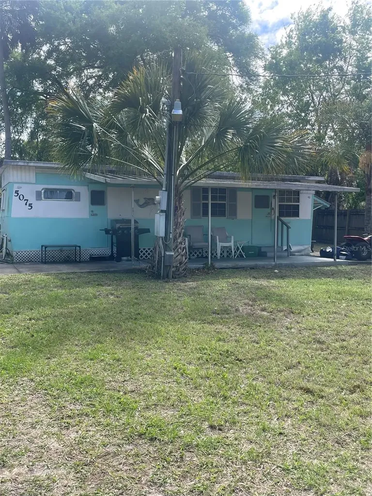 5075 Central Avenue De Leon Springs FL 32130