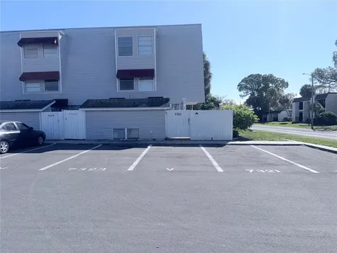 7321 Jackson Springs Road Tampa FL 33634