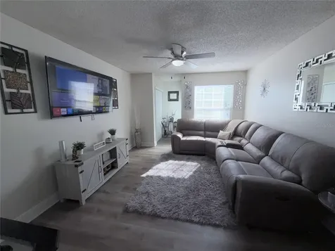 7321 Jackson Springs Road Tampa FL 33634