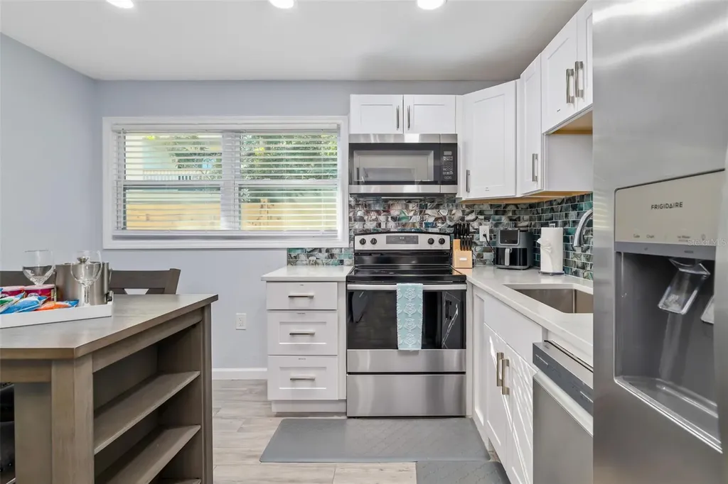 9022 Midnight Pass Road Sarasota FL 34242