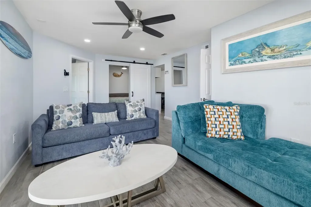 9022 Midnight Pass Road Sarasota FL 34242