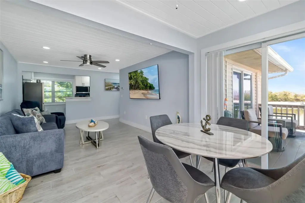 9022 Midnight Pass Road Sarasota FL 34242