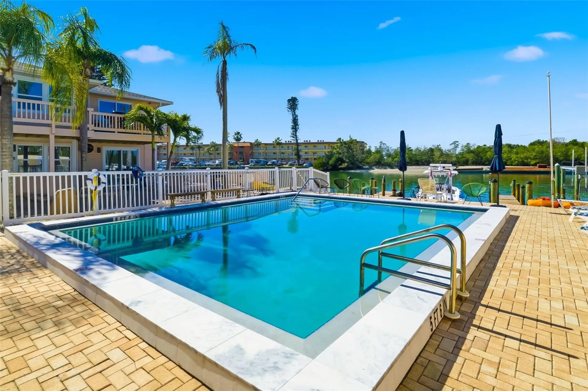 9022 Midnight Pass Road Sarasota FL 34242