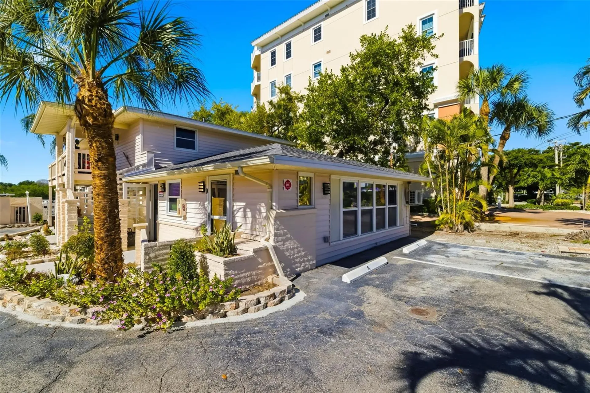 9022 Midnight Pass Road Sarasota FL 34242