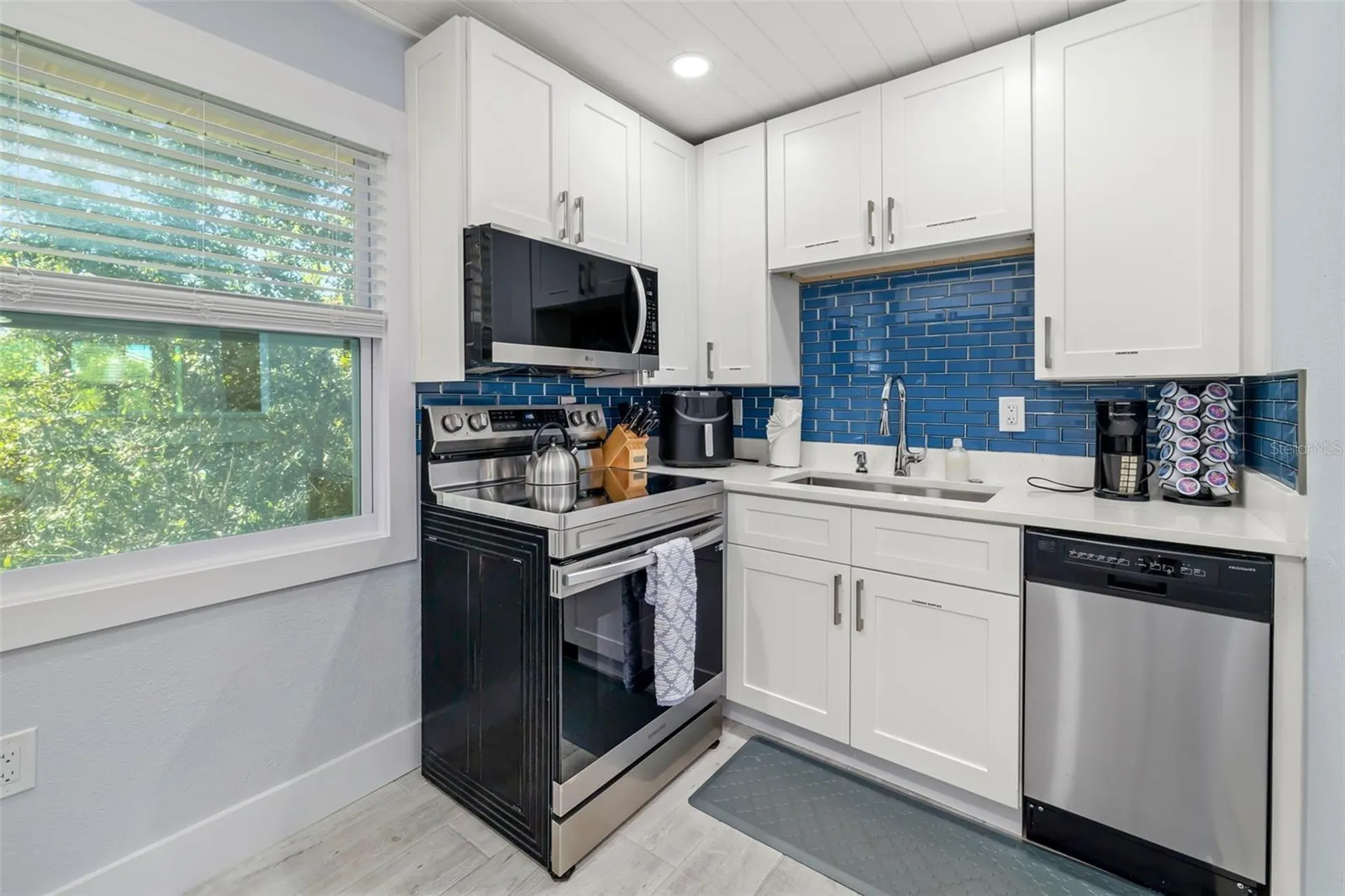 9022 Midnight Pass Road Sarasota FL 34242