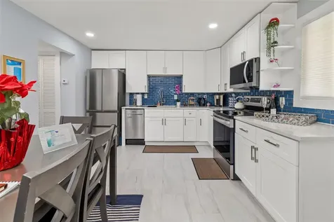 9022 Midnight Pass Road Sarasota FL 34242