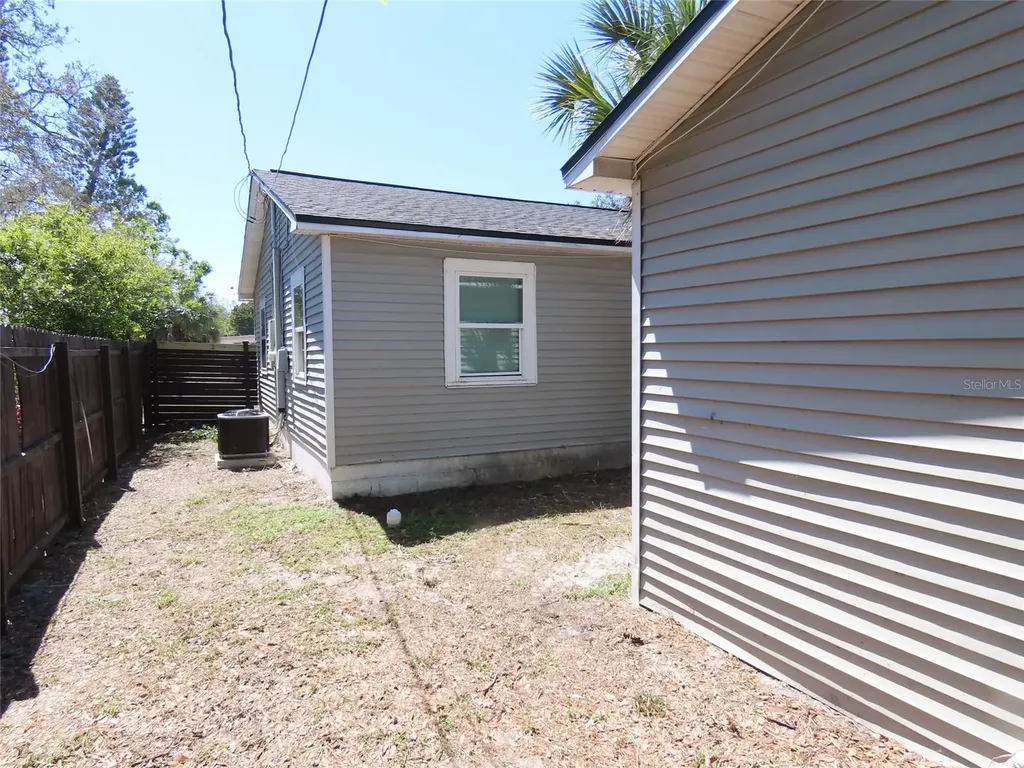 4841 Emerson Avenue S St Petersburg FL 33711