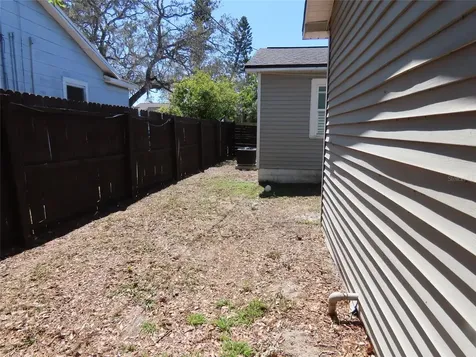 4841 Emerson Avenue S St Petersburg FL 33711