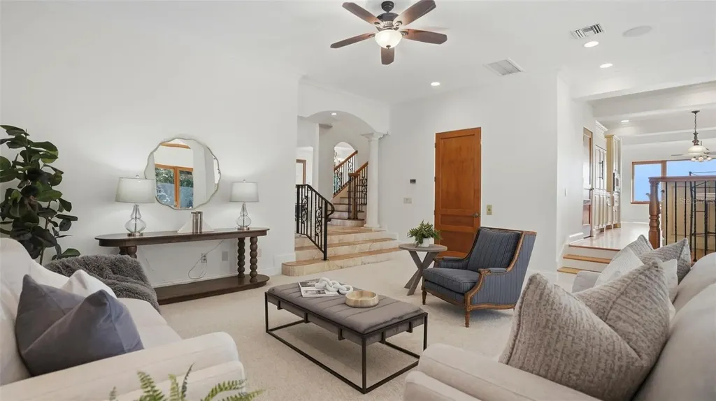 6755 30th Street S St Petersburg FL 33712