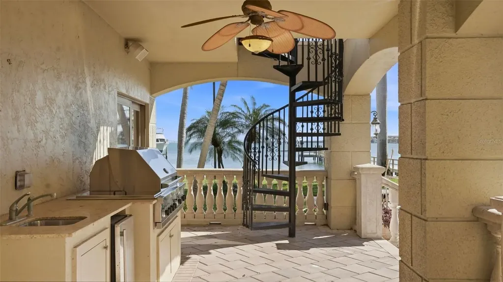 6755 30th Street S St Petersburg FL 33712