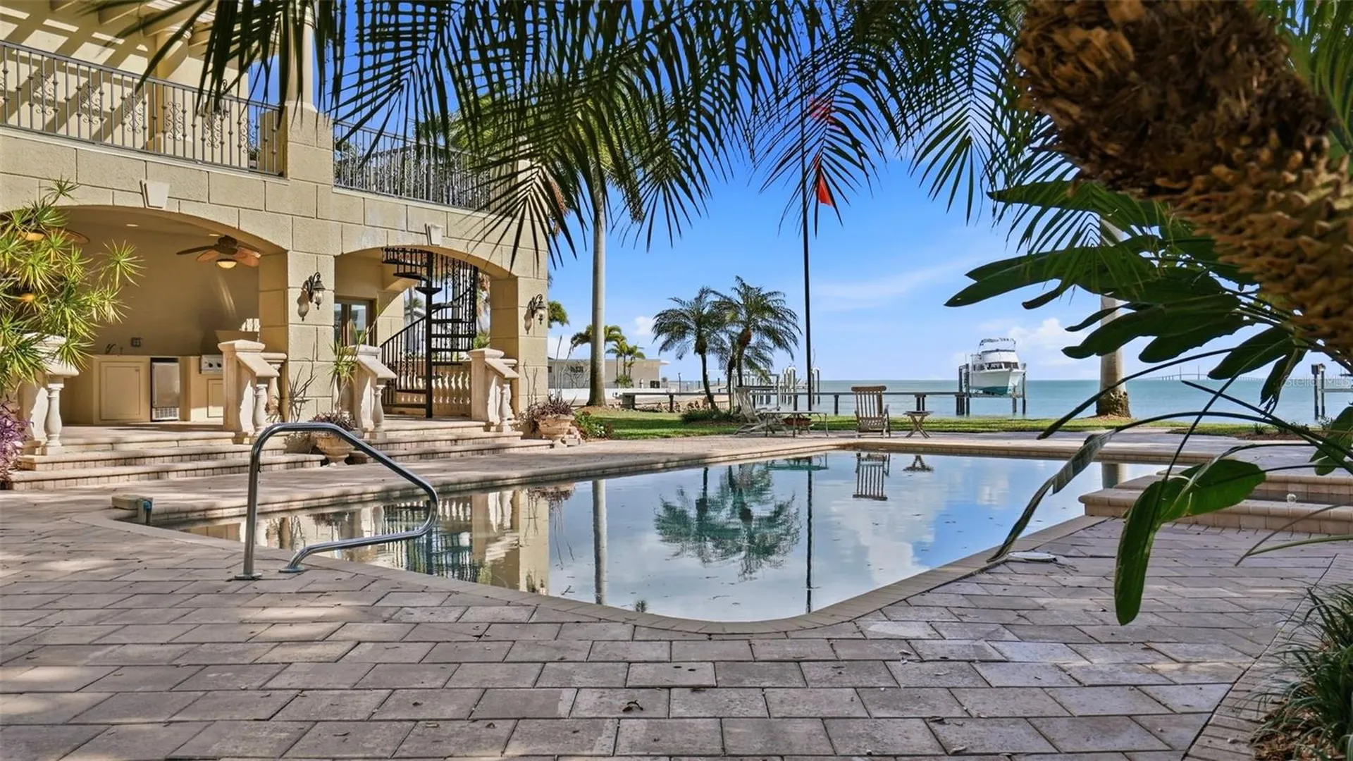 6755 30th Street S St Petersburg FL 33712