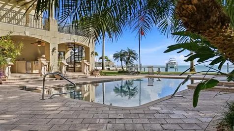 6755 30th Street S St Petersburg FL 33712