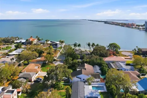 6755 30th Street S St Petersburg FL 33712