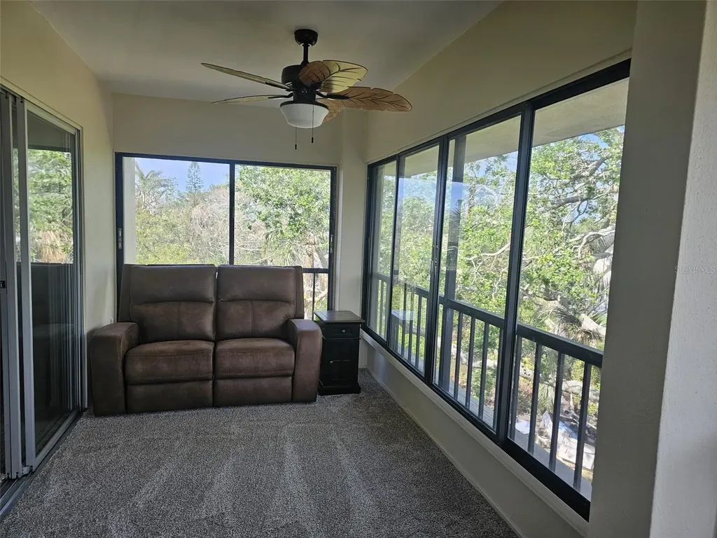 225 Hourglass Way Sarasota FL 34242