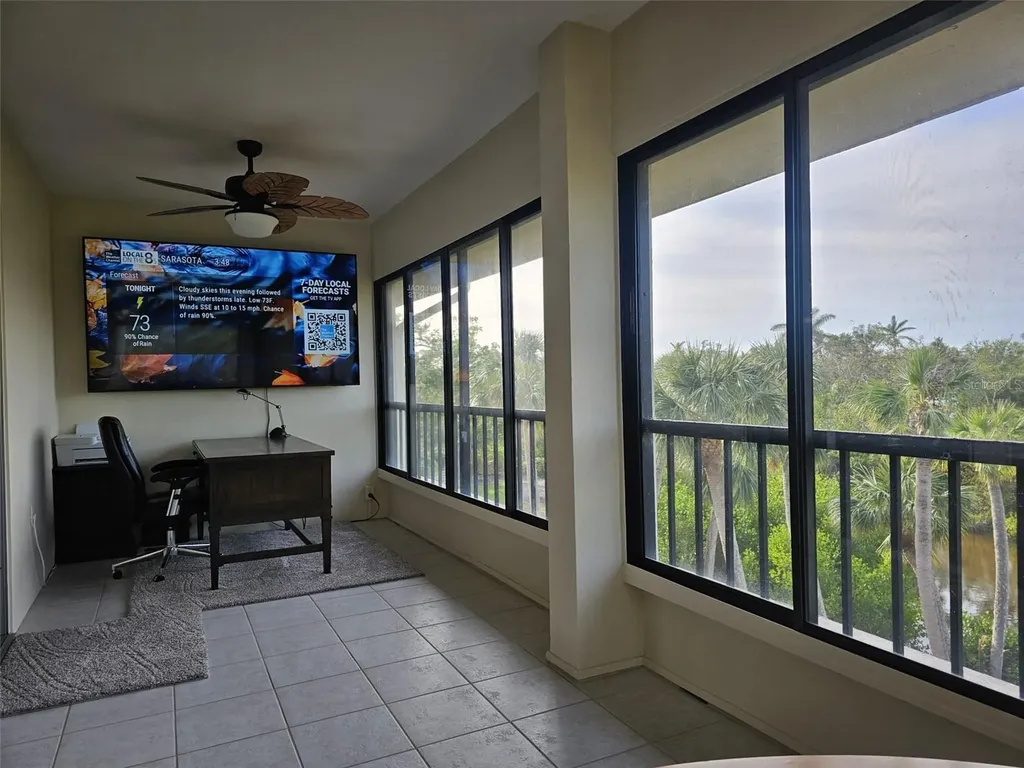225 Hourglass Way Sarasota FL 34242