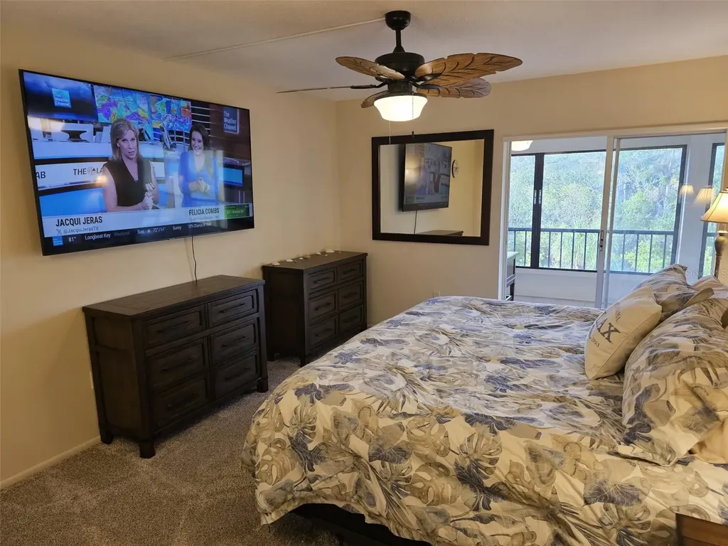 225 Hourglass Way Sarasota FL 34242