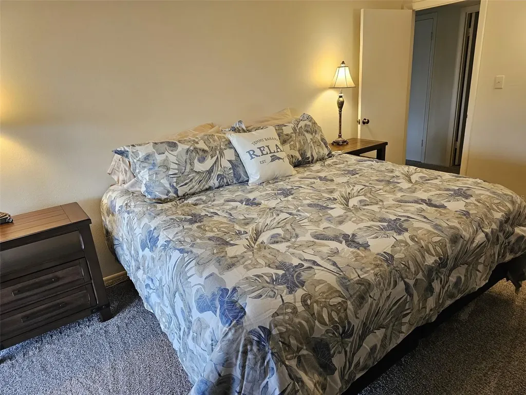 225 Hourglass Way Sarasota FL 34242