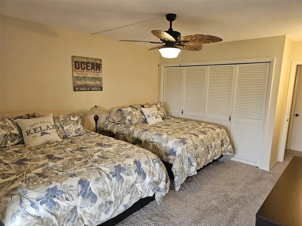 225 Hourglass Way Sarasota FL 34242