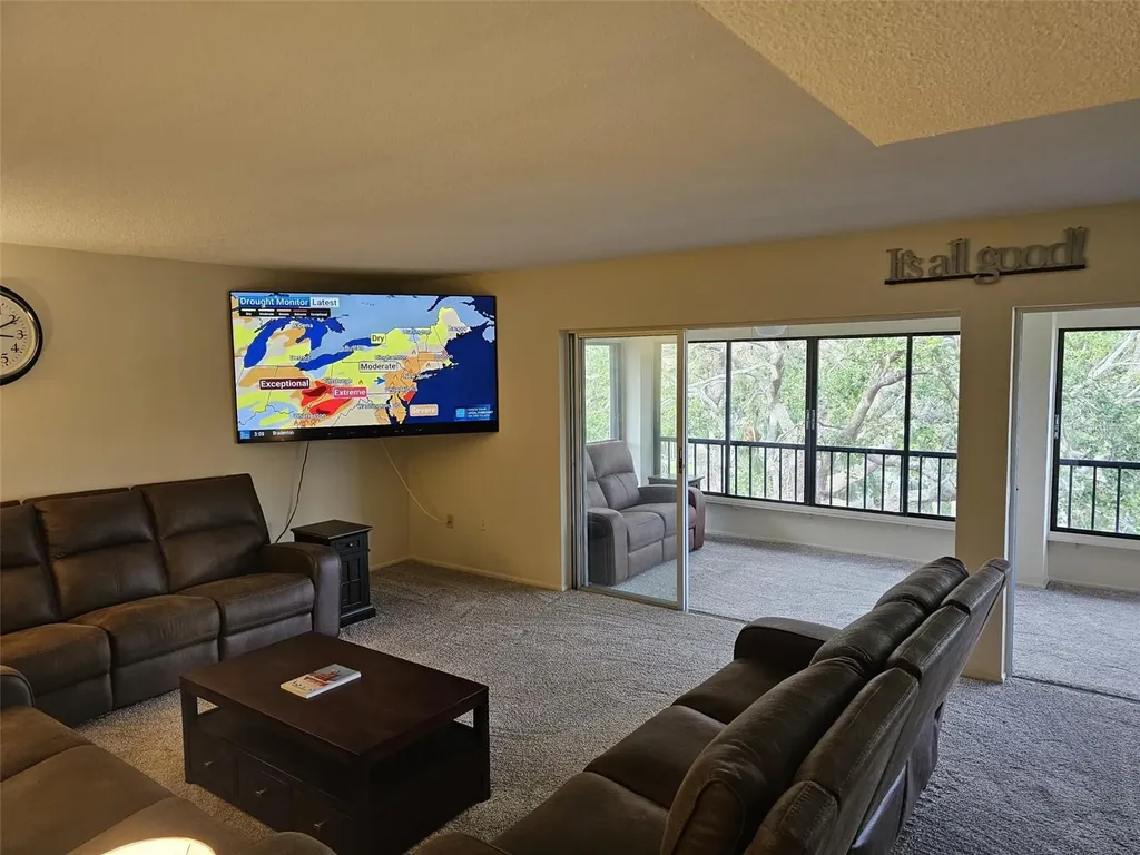 225 Hourglass Way Sarasota FL 34242