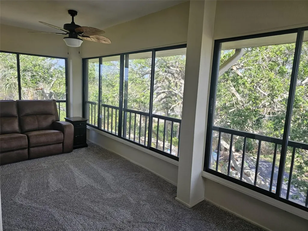 225 Hourglass Way Sarasota FL 34242