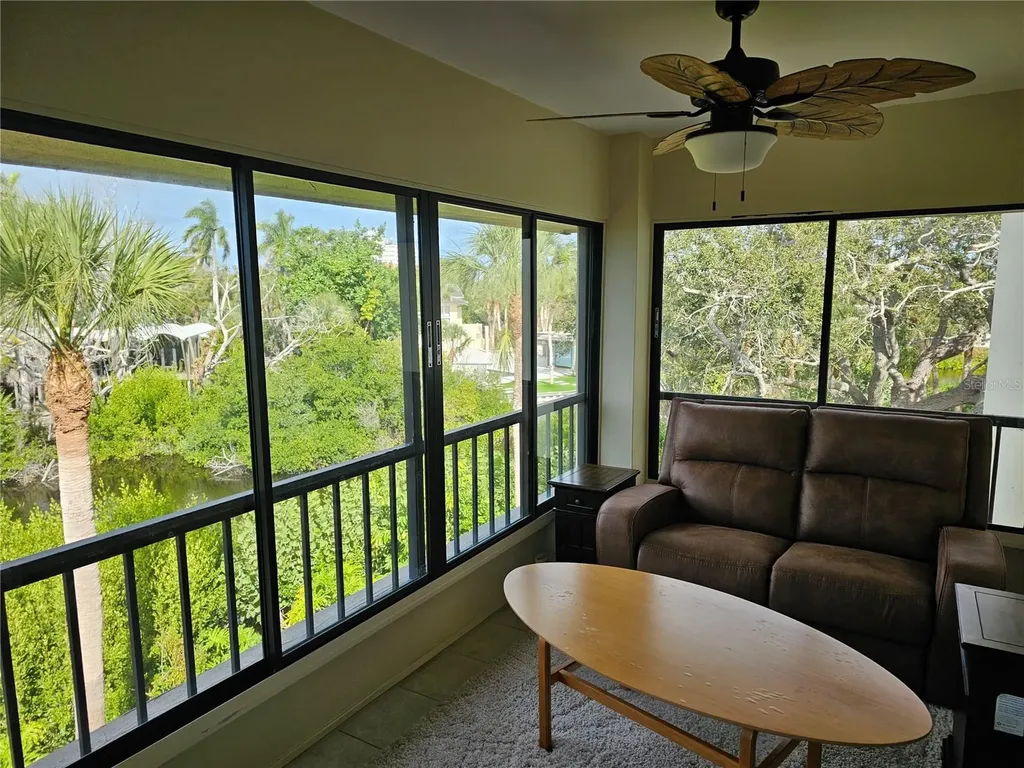 225 Hourglass Way Sarasota FL 34242