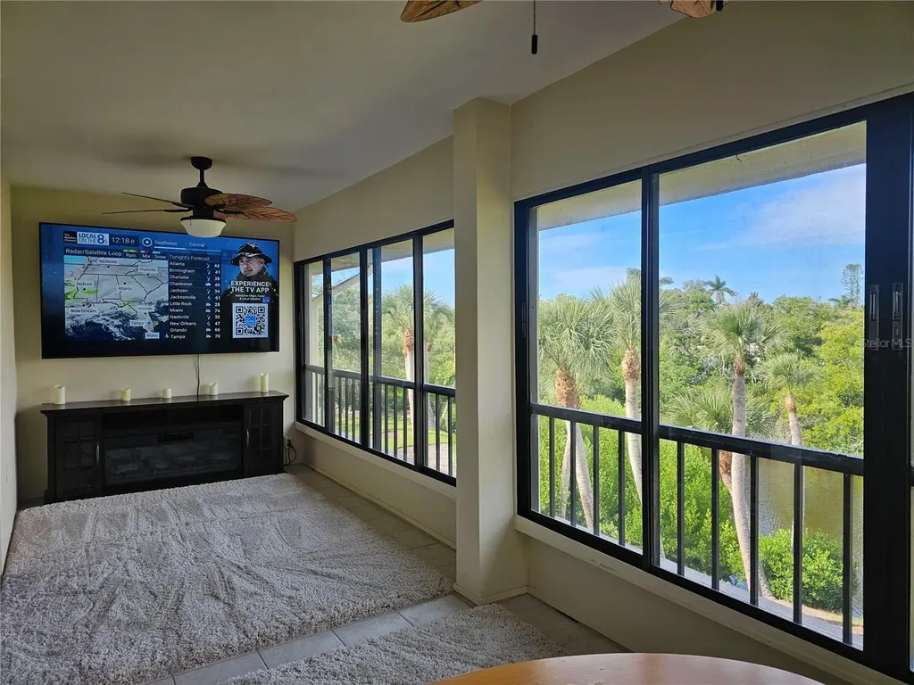 225 Hourglass Way Sarasota FL 34242