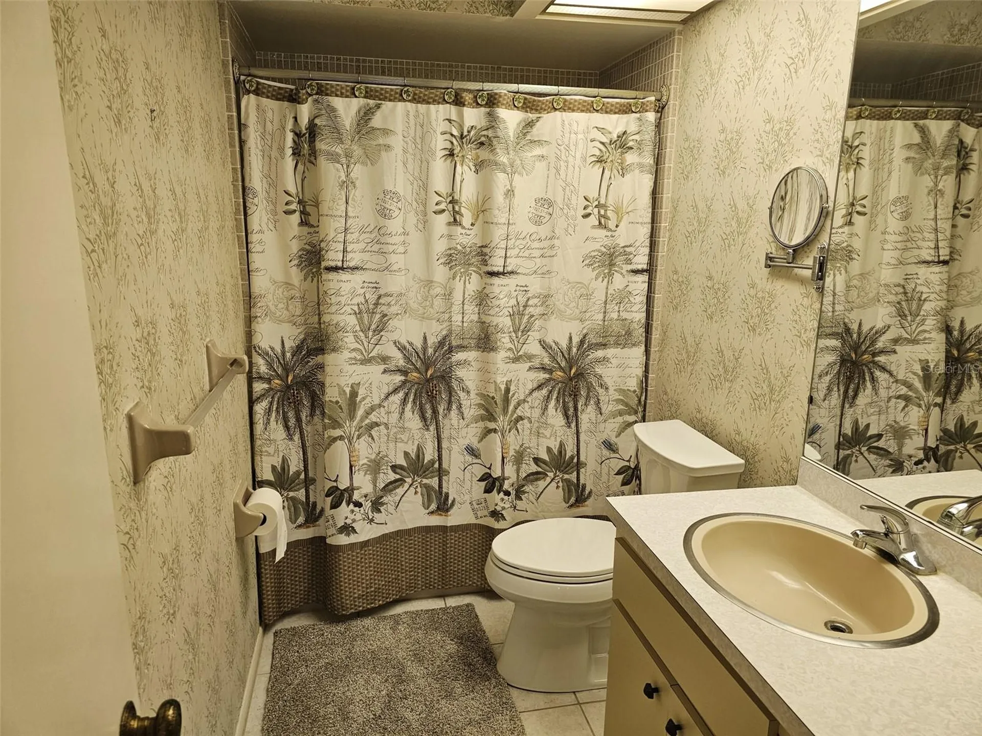 225 Hourglass Way Sarasota FL 34242