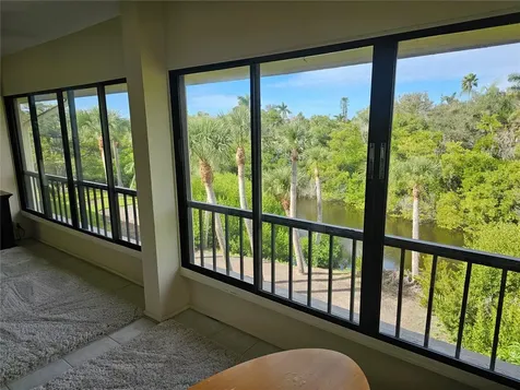 225 Hourglass Way Sarasota FL 34242