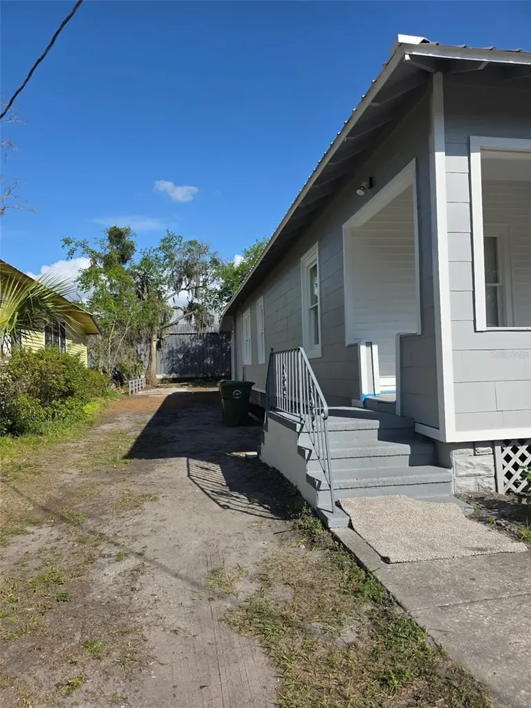 205 S 13th Street Palatka FL 32177