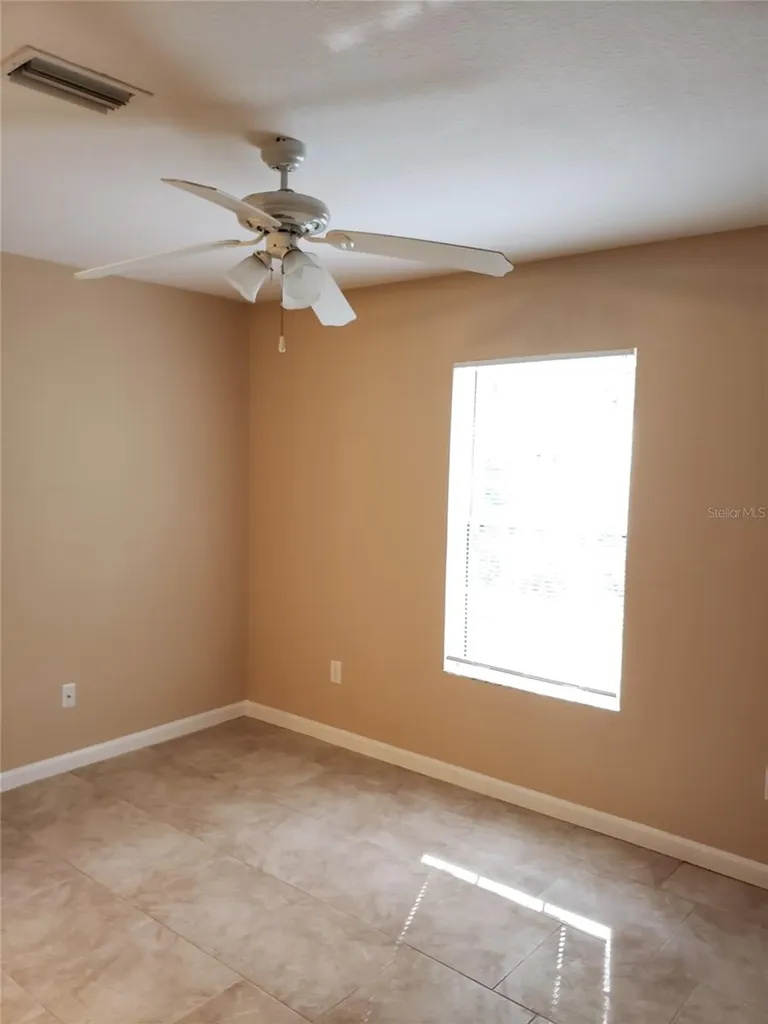 32 Zoeller Court Court Palm Coast FL 32164