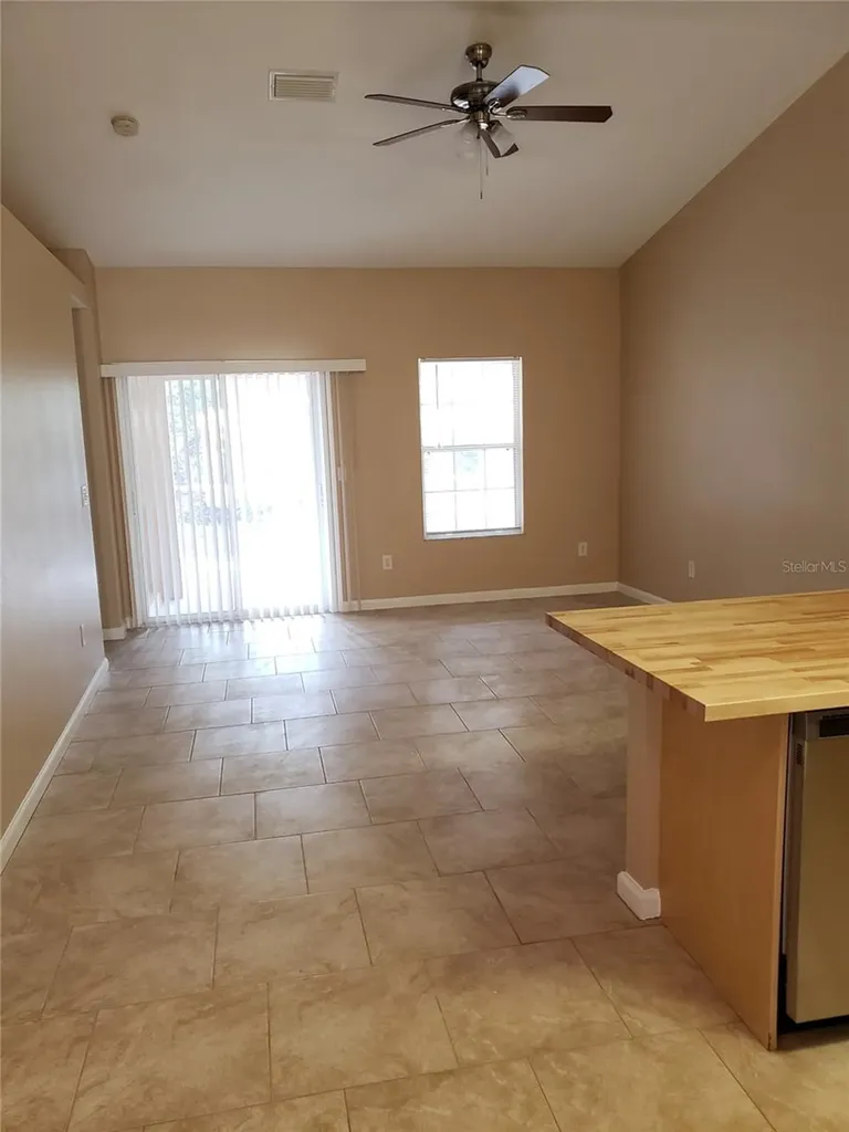 32 Zoeller Court Court Palm Coast FL 32164