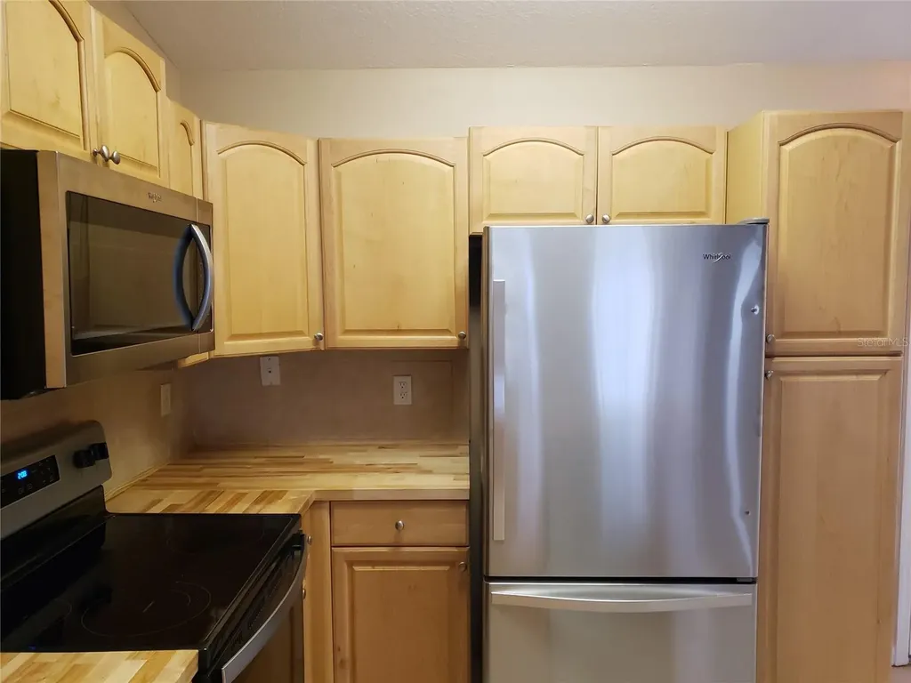 32 Zoeller Court Court Palm Coast FL 32164