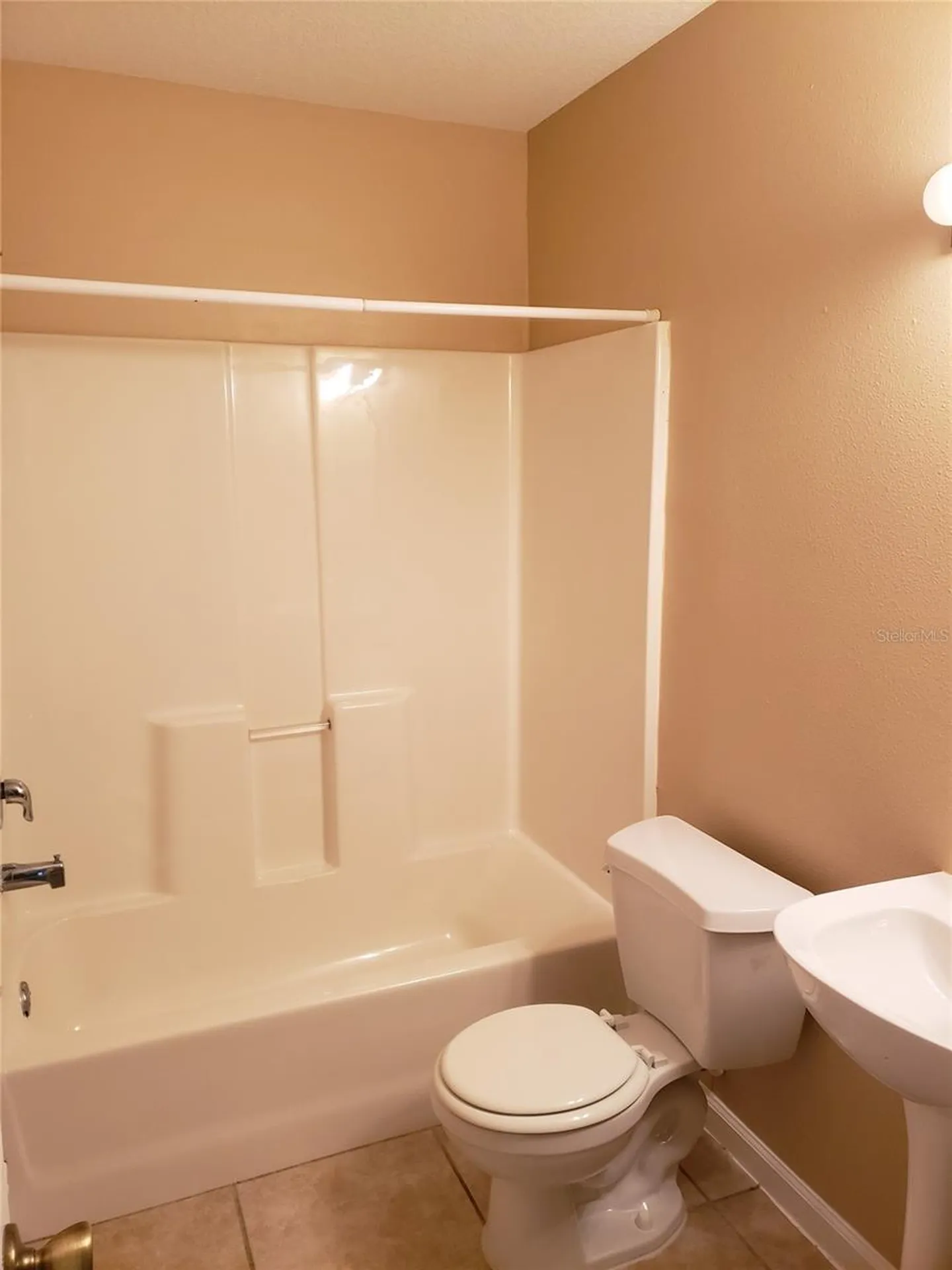 32 Zoeller Court Court Palm Coast FL 32164