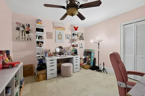 9420 Sea Turtle Lane Plantation FL 33324