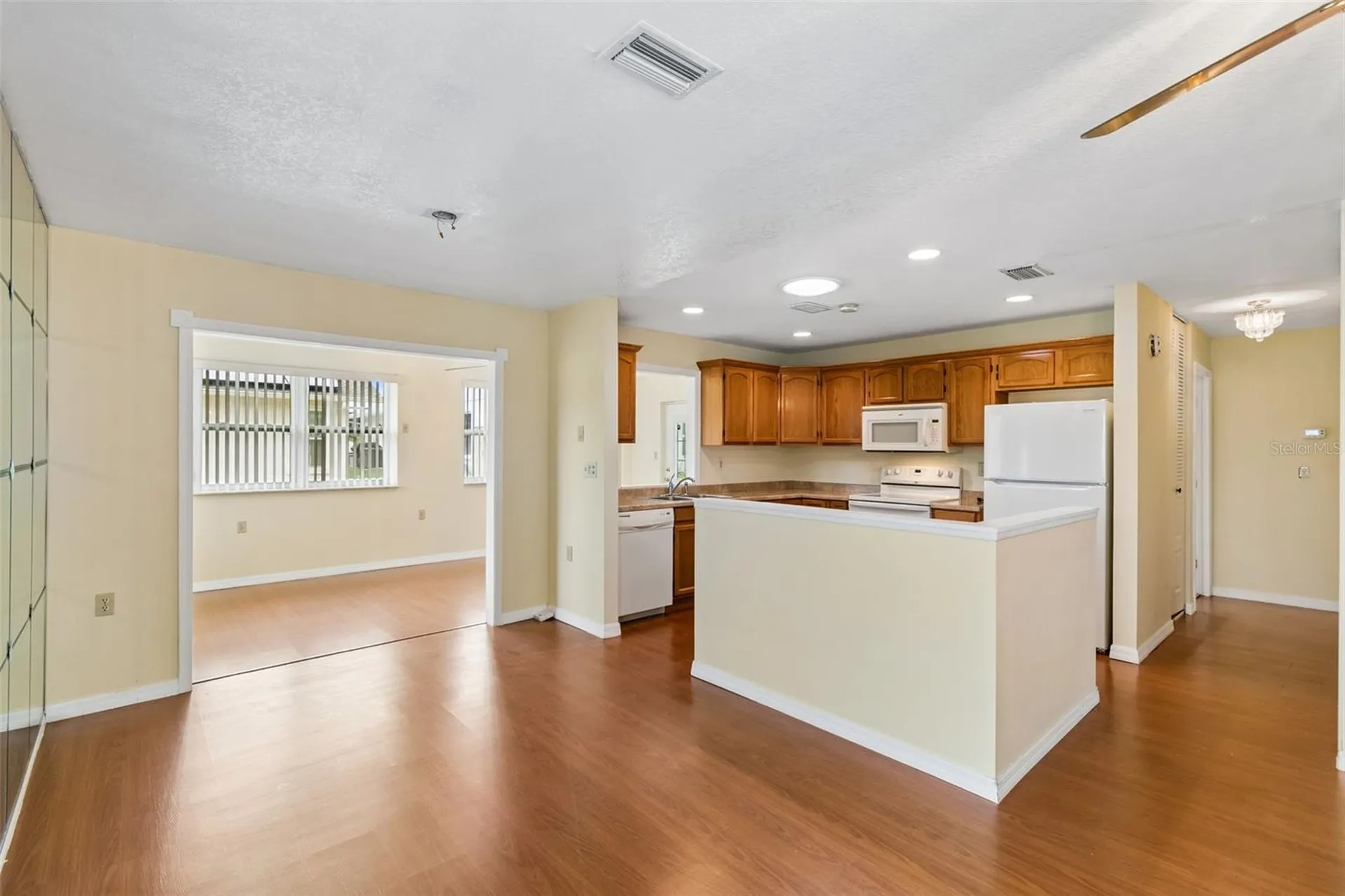 8105 Casuarina Drive Port Richey FL 34668