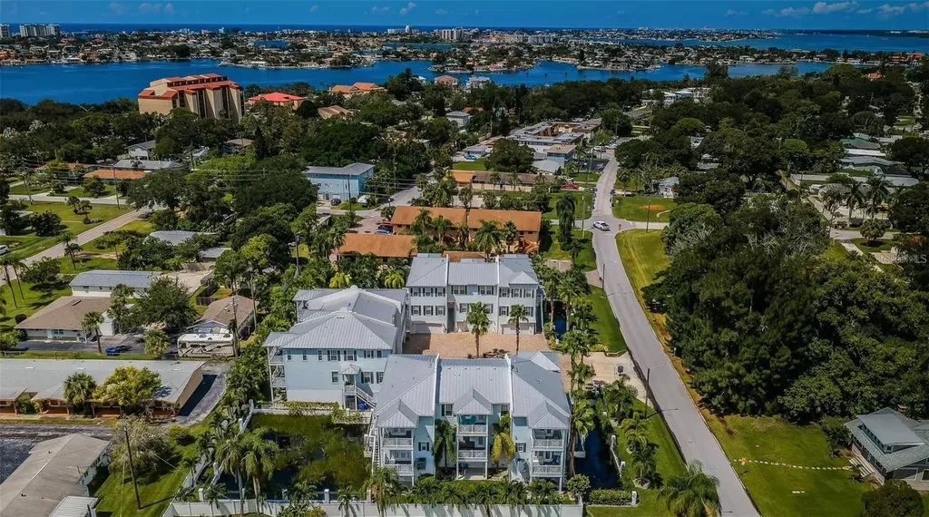 7004 Grevilla Avenue S South Pasadena FL 33707