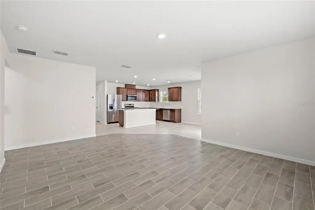 1575 Aspen Avenue Davenport FL 33837