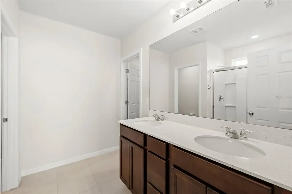 1575 Aspen Avenue Davenport FL 33837