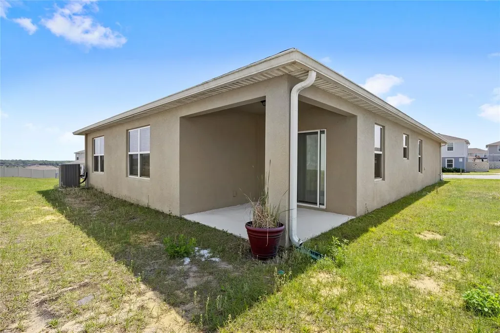 1575 Aspen Avenue Davenport FL 33837