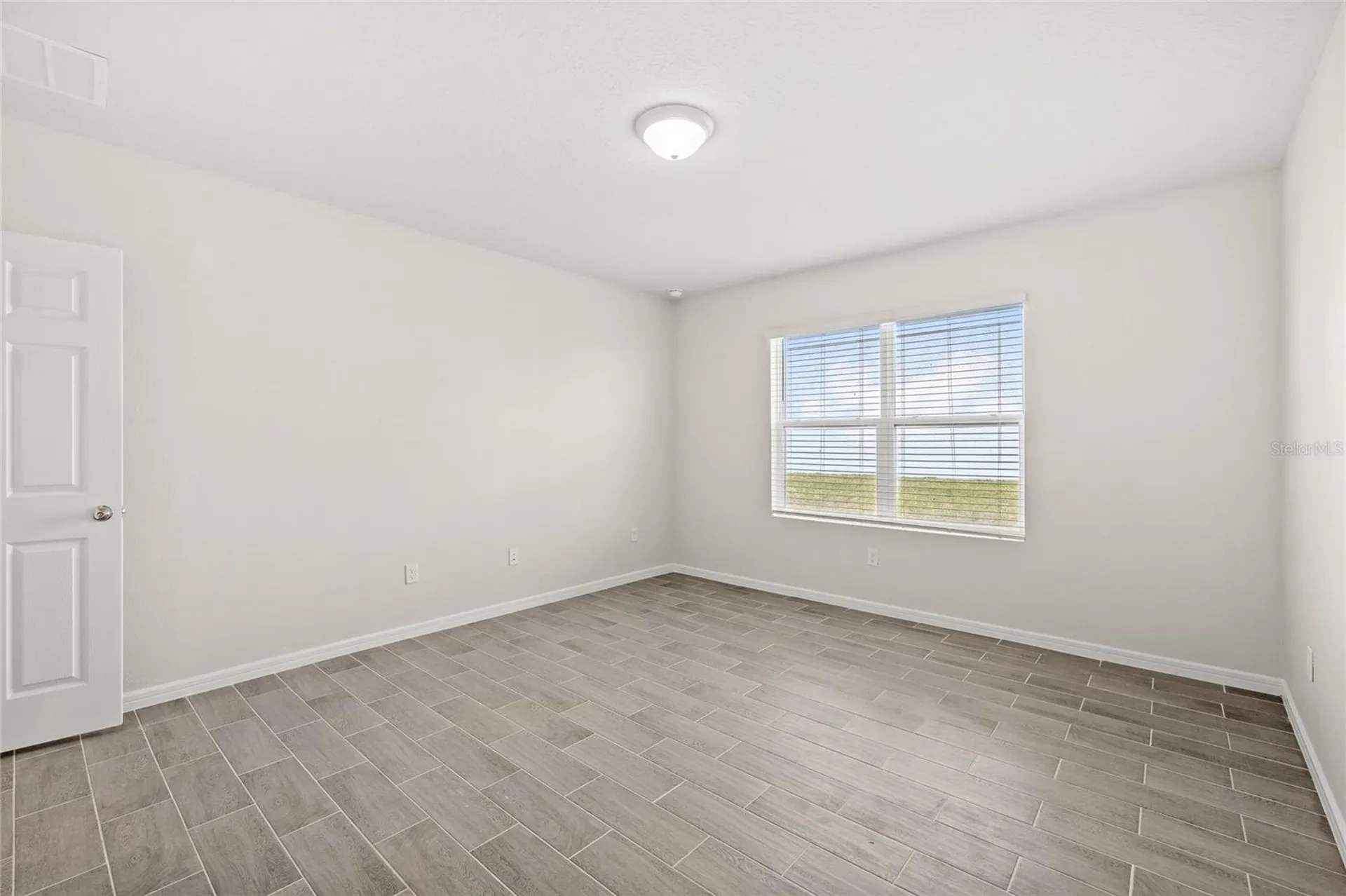 1575 Aspen Avenue Davenport FL 33837