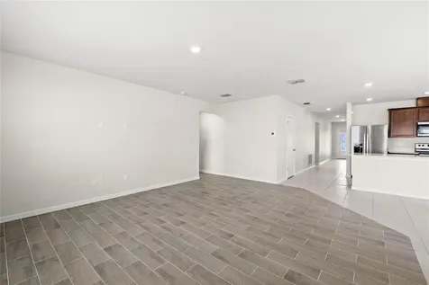 1575 Aspen Avenue Davenport FL 33837