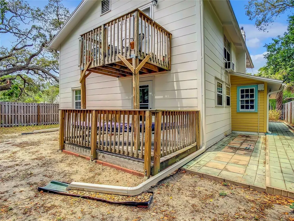 1141 Sunset Point Road Clearwater FL 33755