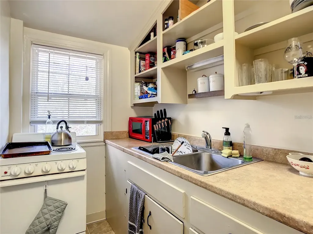 1141 Sunset Point Road Clearwater FL 33755