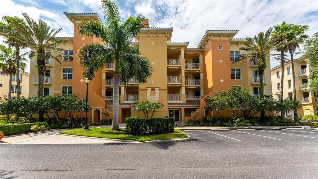 6350 Watercrest Way Lakewood Ranch FL 34202